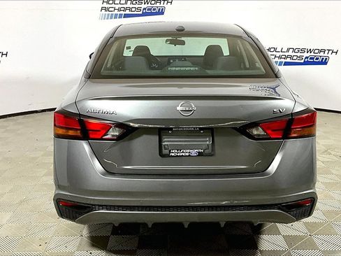 Used 2023 Nissan Altima 2.5 SV image 4