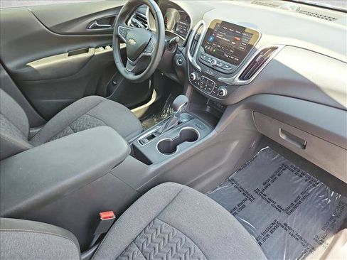 Certified 2024 Chevrolet Equinox LT FWD image 28