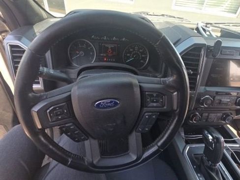 Used 2018 Ford F150 XLT w/ Equipment Group 301A Mid image 5