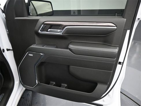 Used 2024 Chevrolet Silverado 1500 LTZ w/ Technology Package image 9