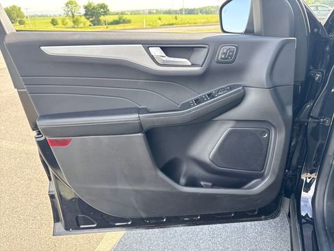 Used 2024 Ford Escape Platinum AWD/4WD image 24