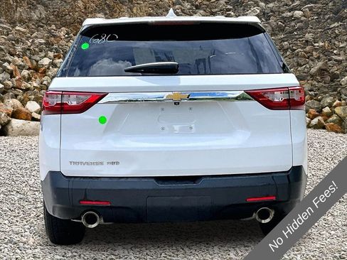 Used 2021 Chevrolet Traverse LS AWD/4WD image 3