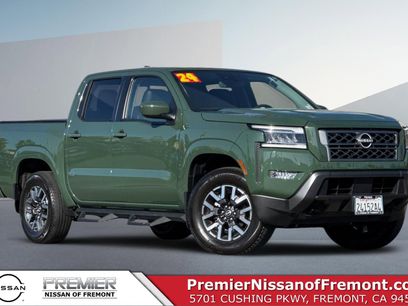 Used 2024 Nissan Frontier SL w/ Technology Package