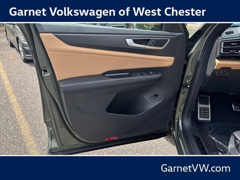 New 2026 Volkswagen Atlas Cross Sport SEL R-Line AWD/4WD image 23