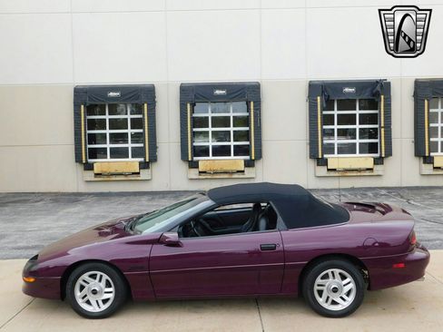 Used 1996 Chevrolet Camaro Z28 image 2