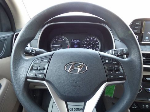 Used 2019 Hyundai Tucson SE image 13