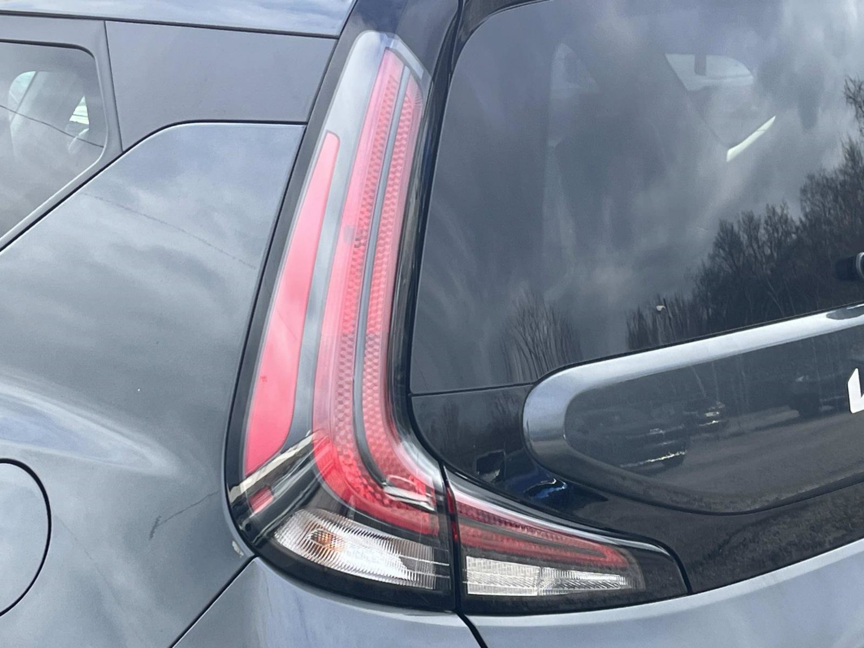 New 2025 Kia Soul LX w/ LX Technology Package FWD image 10