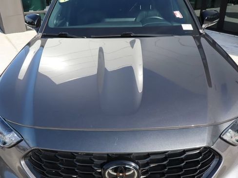 Used 2023 Toyota Highlander XSE FWD image 20
