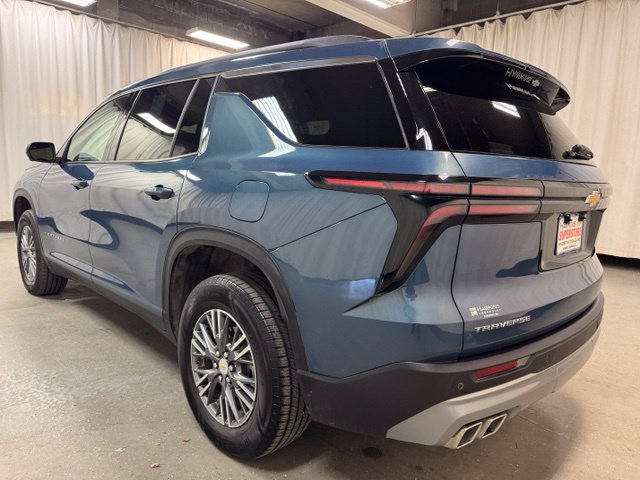 Used 2024 Chevrolet Traverse LT FWD image 6