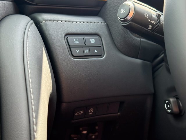 New 2026 Lexus LX 600 4WD w/ Appearance Package image 19