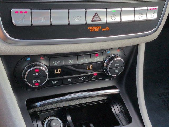 Used 2019 Mercedes-Benz GLA 250 4MATIC image 23