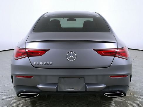 Used 2022 Mercedes-Benz CLA 250 image 8