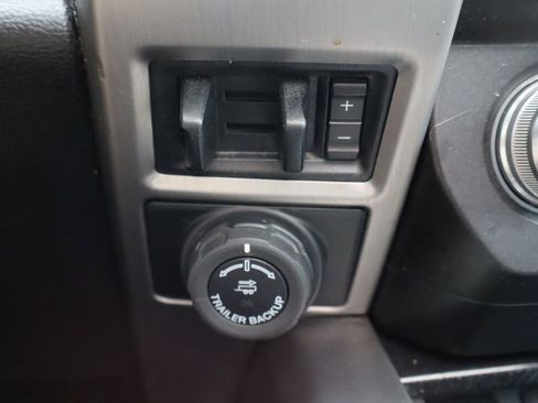 Used 2020 Ford F250 Platinum AWD/4WD image 32