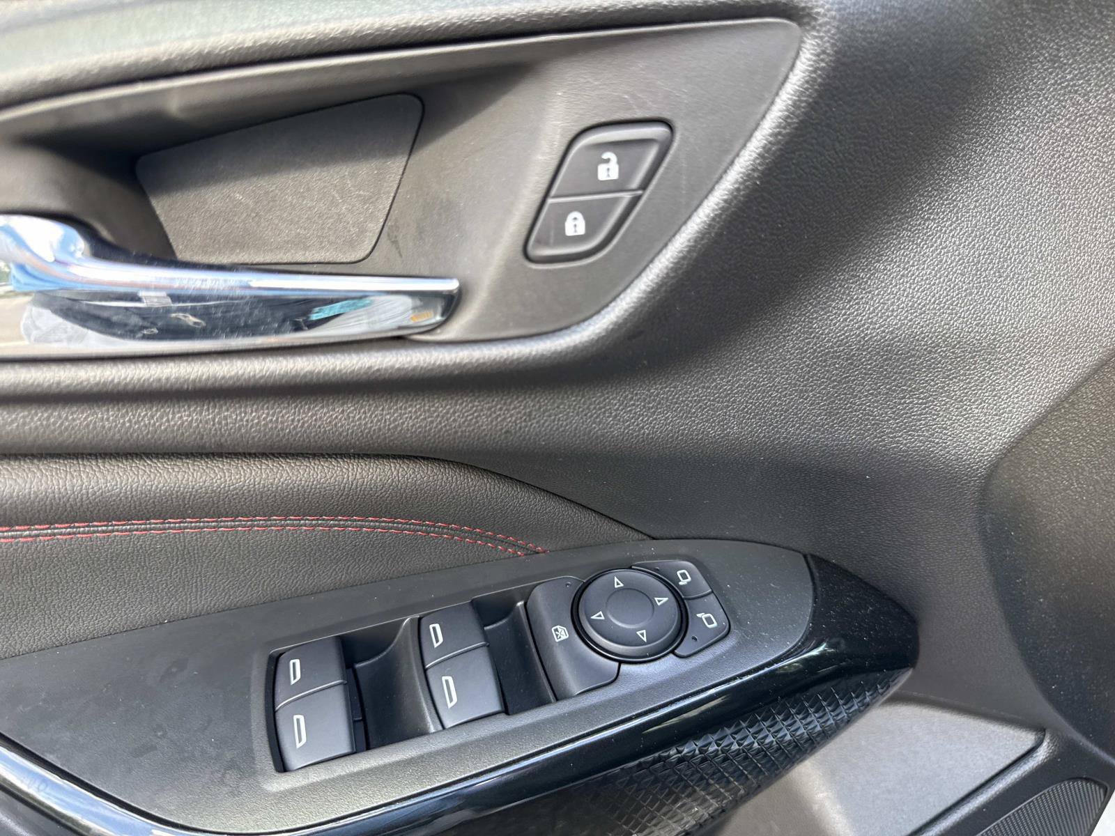 Used 2026 Chevrolet Trax RS w/ Driver Confidence Package FWD image 18