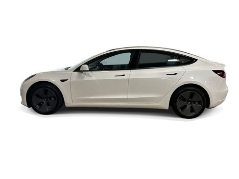 Certified 2023 Tesla Model 3 Standard Range RWD image 3