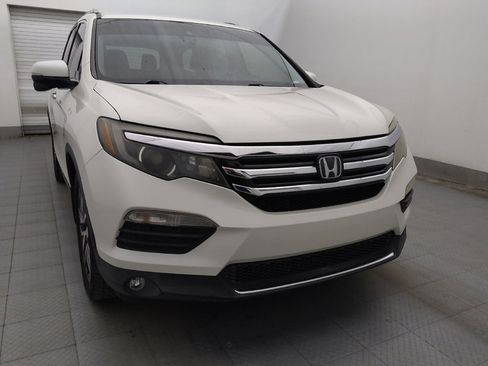 Used 2017 Honda Pilot Touring image 13