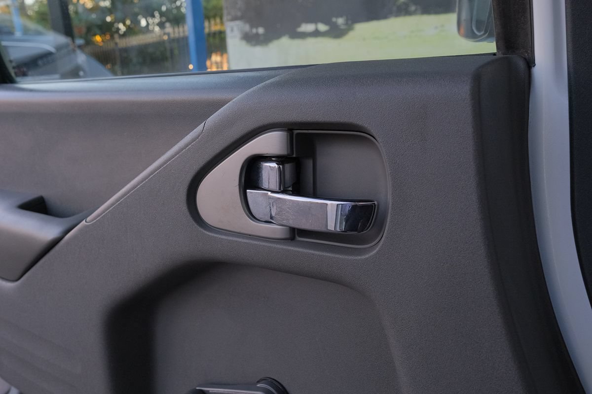 Used 2019 Nissan Frontier S RWD image 11