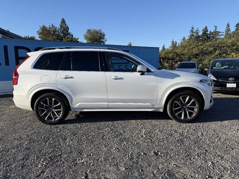 Used 2017 Volvo XC90 T6 Momentum w/ Vision Package AWD/4WD image 2