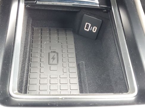 New 2026 Lincoln Corsair Premiere image 23