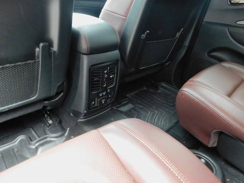 Used 2025 Dodge Durango R/T image 24