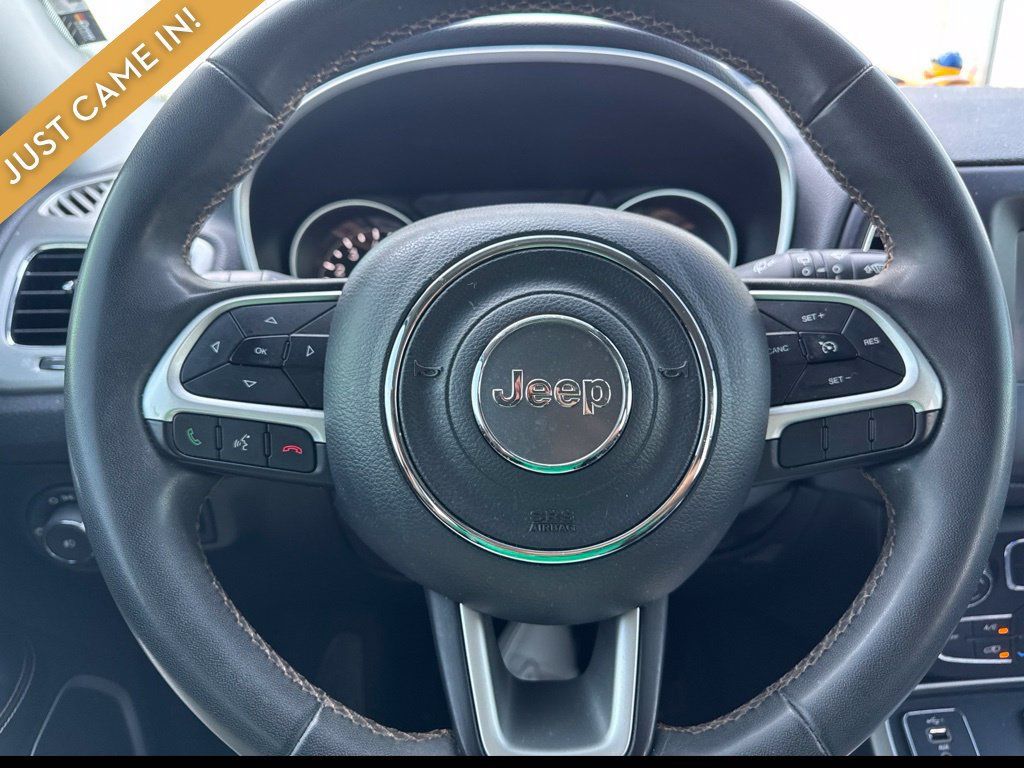 Used 2021 Jeep Compass Latitude w/ Sun and Sound Group FWD image 8