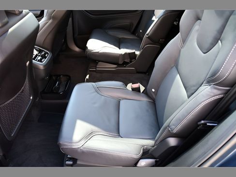 Certified 2023 Volvo XC90 B6 Ultimate w/ Protection Package Premier AWD/4WD image 16