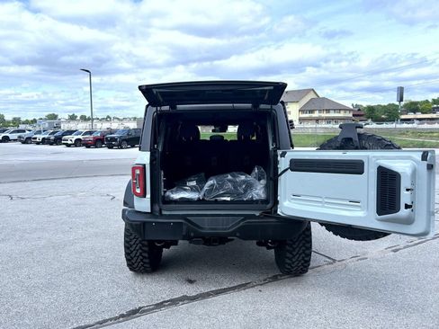 Used 2021 Ford Bronco First Edition AWD/4WD image 21