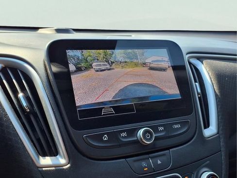 Used 2023 Chevrolet Malibu LT FWD image 8