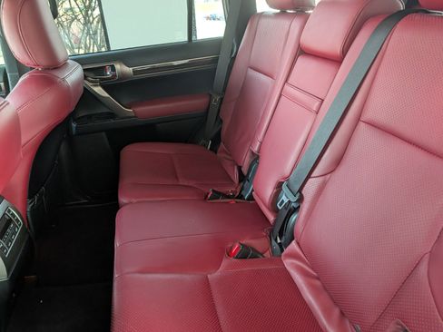 Used 2021 Lexus GX 460 Luxury w/ Accessory Package image 13