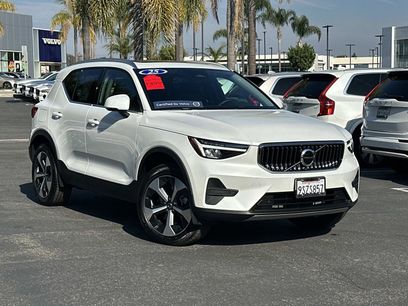 Certified 2025 Volvo XC40 B5 Core w/ Protection Package Premier