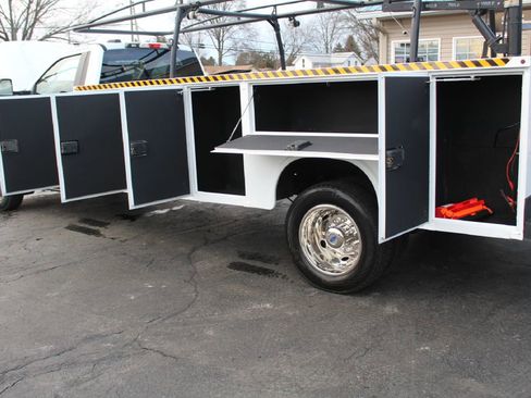 Used 2020 Ford F450 XL w/ Power Equipment Group image 39