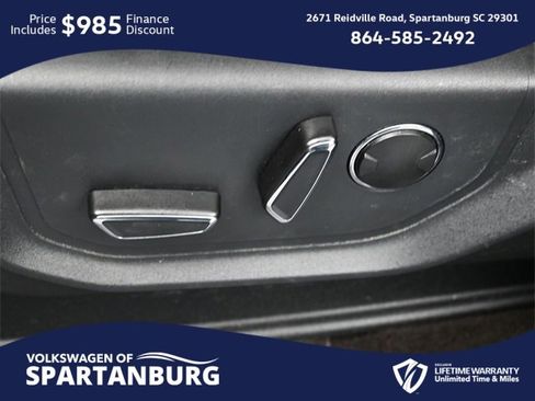 Used 2023 Ford Expedition Max Limited image 11