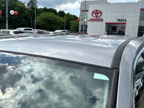 Used 2025 Toyota RAV4 LE AWD/4WD image 44