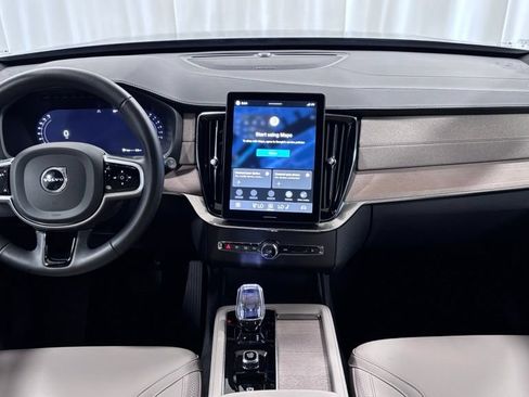 Certified 2026 Volvo XC90 B6 Plus AWD/4WD image 2
