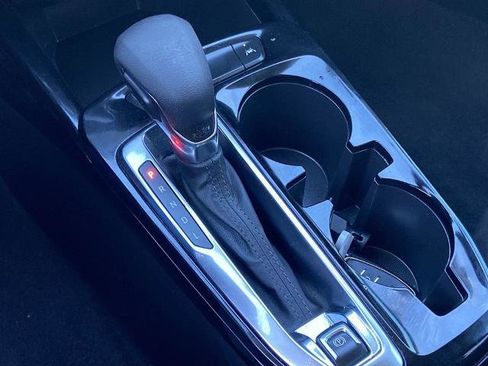 Used 2025 Chevrolet Trax LT w/ Driver Confidence Package image 11