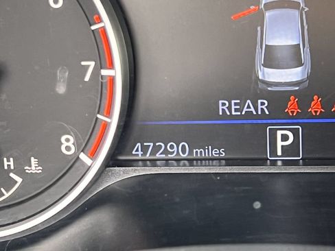 Used 2024 Nissan Altima 2.5 SV FWD image 12