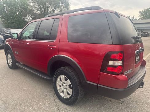 Used 2007 Ford Explorer XLT AWD/4WD image 7