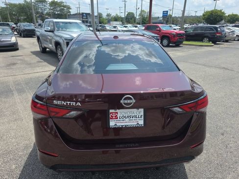 Used 2025 Nissan Sentra SV FWD image 5