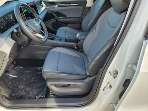 New 2026 Volkswagen Tiguan SE AWD/4WD image 11