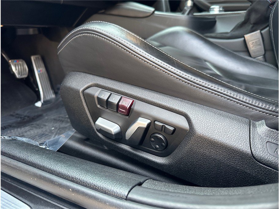 Used 2016 BMW M3 RWD image 26