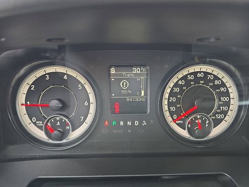 Used 2019 RAM 1500 Classic Warlock image 16