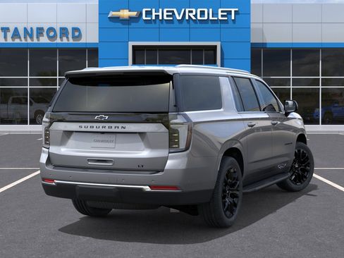 New 2026 Chevrolet Suburban LT AWD/4WD image 4