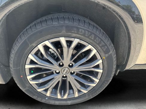 Certified 2024 Nissan Rogue Platinum FWD image 45