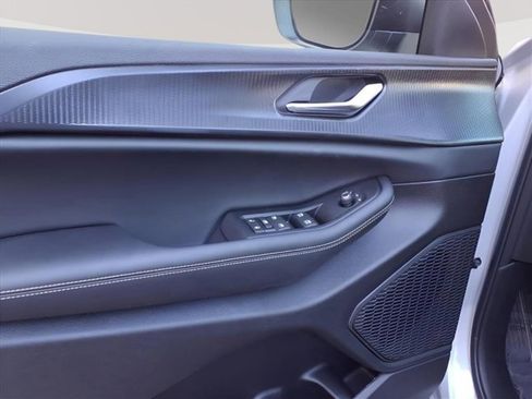 New 2025 Jeep Grand Cherokee Laredo X w/ Luxury Tech Group I image 7