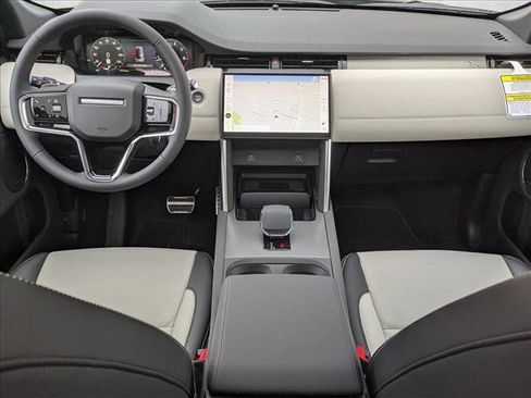 New 2026 Land Rover Discovery Sport Landmark image 16