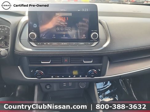 Certified 2024 Nissan Rogue SV w/ SV Premium Package AWD/4WD image 14