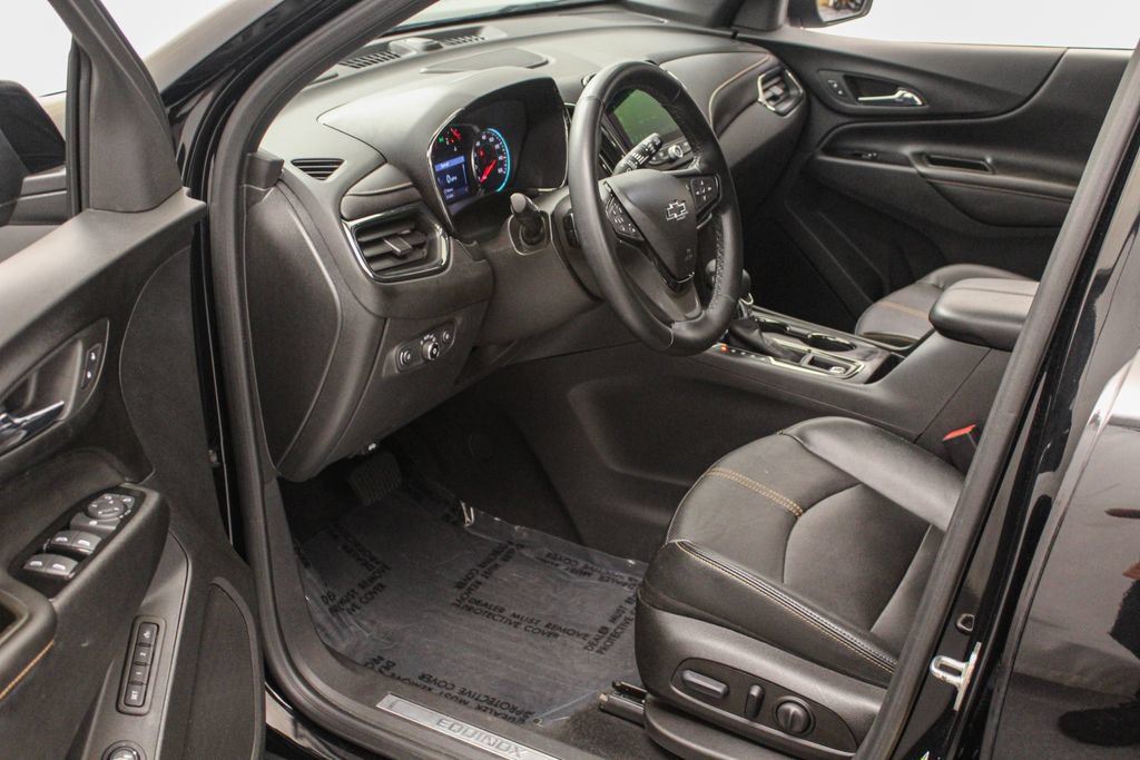 Used 2023 Chevrolet Equinox Premier AWD/4WD image 16