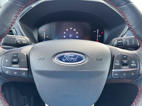 Used 2025 Ford Escape ST-Line Select AWD/4WD image 15