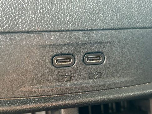 Used 2025 Chevrolet Equinox LT FWD image 19