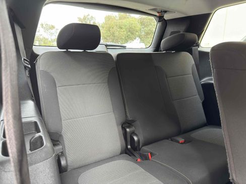 Used 2020 Chevrolet Traverse LS image 60